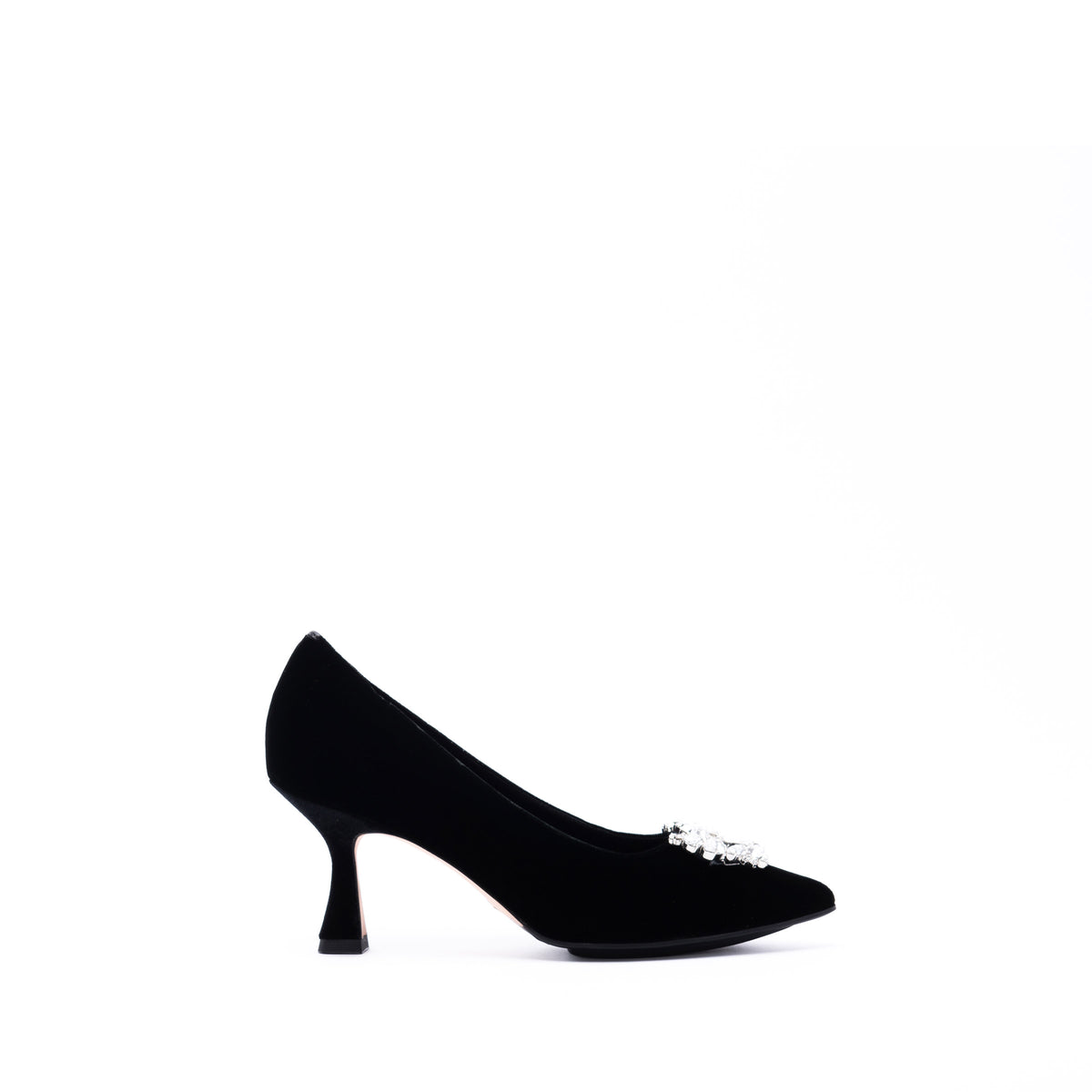 Scarlett Chase Seine 75 Pump in Black Velvet with SC toe broach accessory | Profile on white background