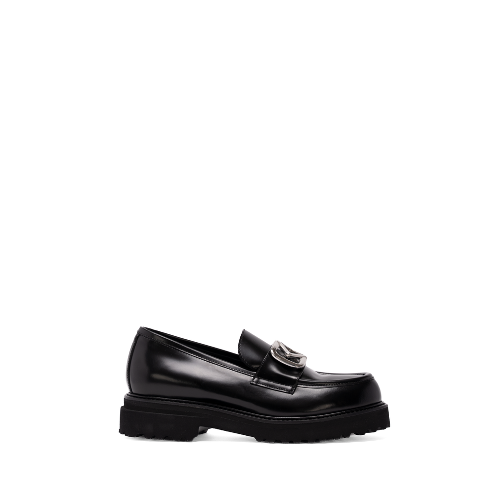 Scarlett Chase Ashton Lug Loafer in Black Leather | Profile on a white background