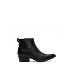Scarlett Chase Flynn black leather riding boot with a side zipper | Profile on white background