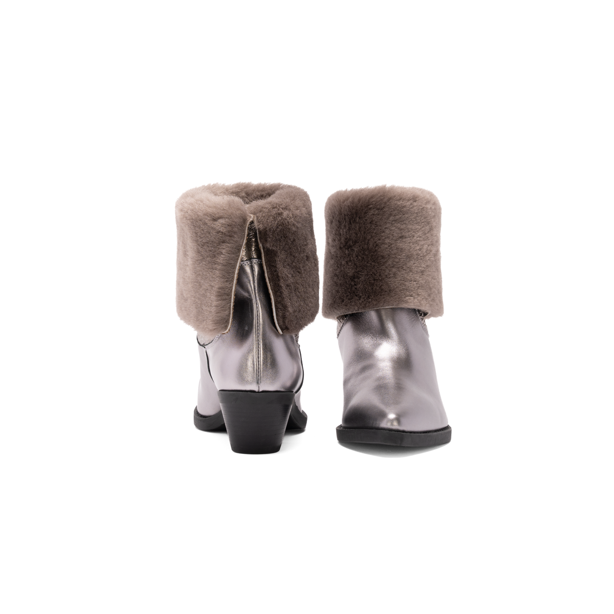 Scarlett Chase Forage pull on boot in metallic silver with a brown shearling collar  | Toe to heel view of pair with collar down on white background