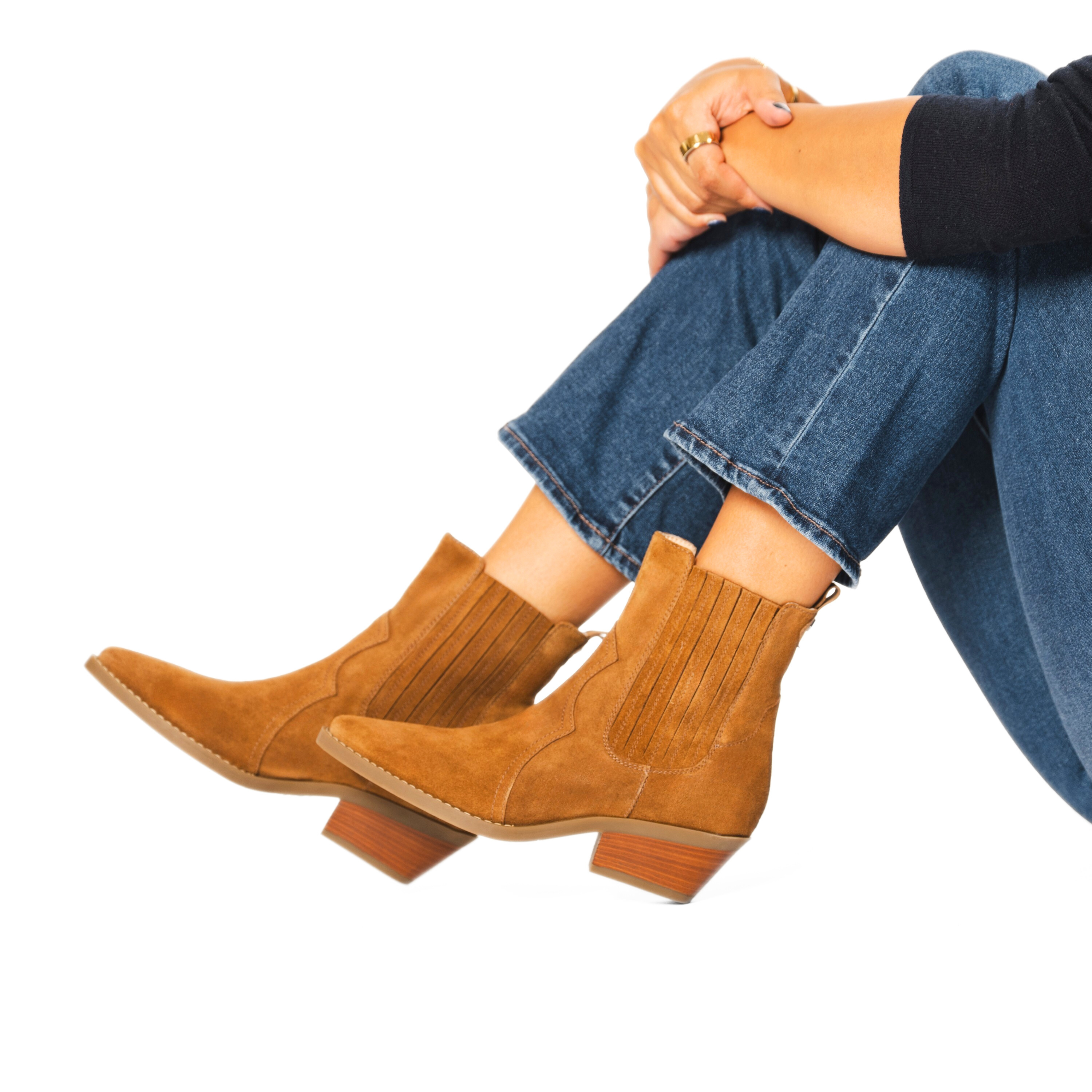 Frida Cowboy Boot