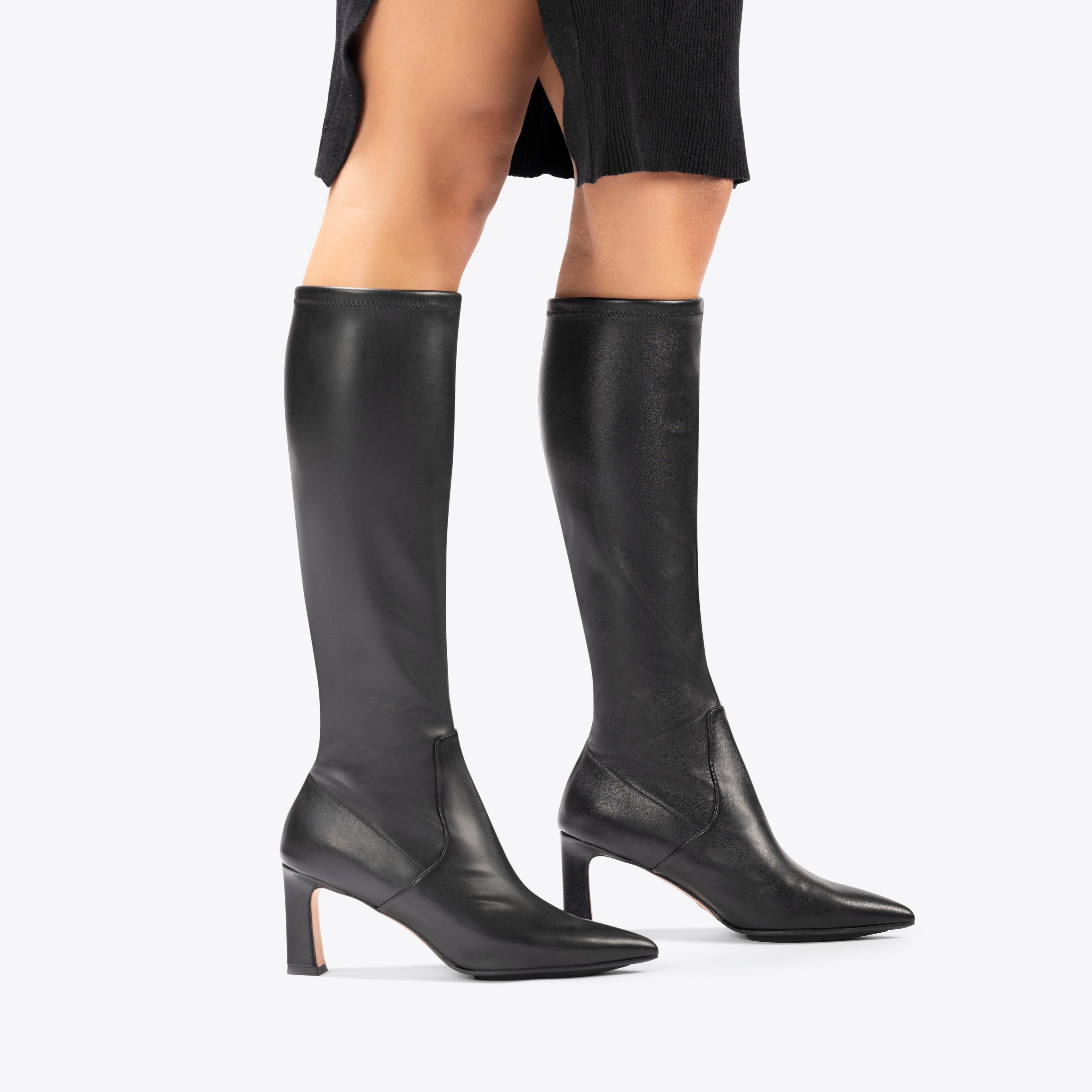 LOLA 75 BOOT | ONYX VEGAN LEATHER