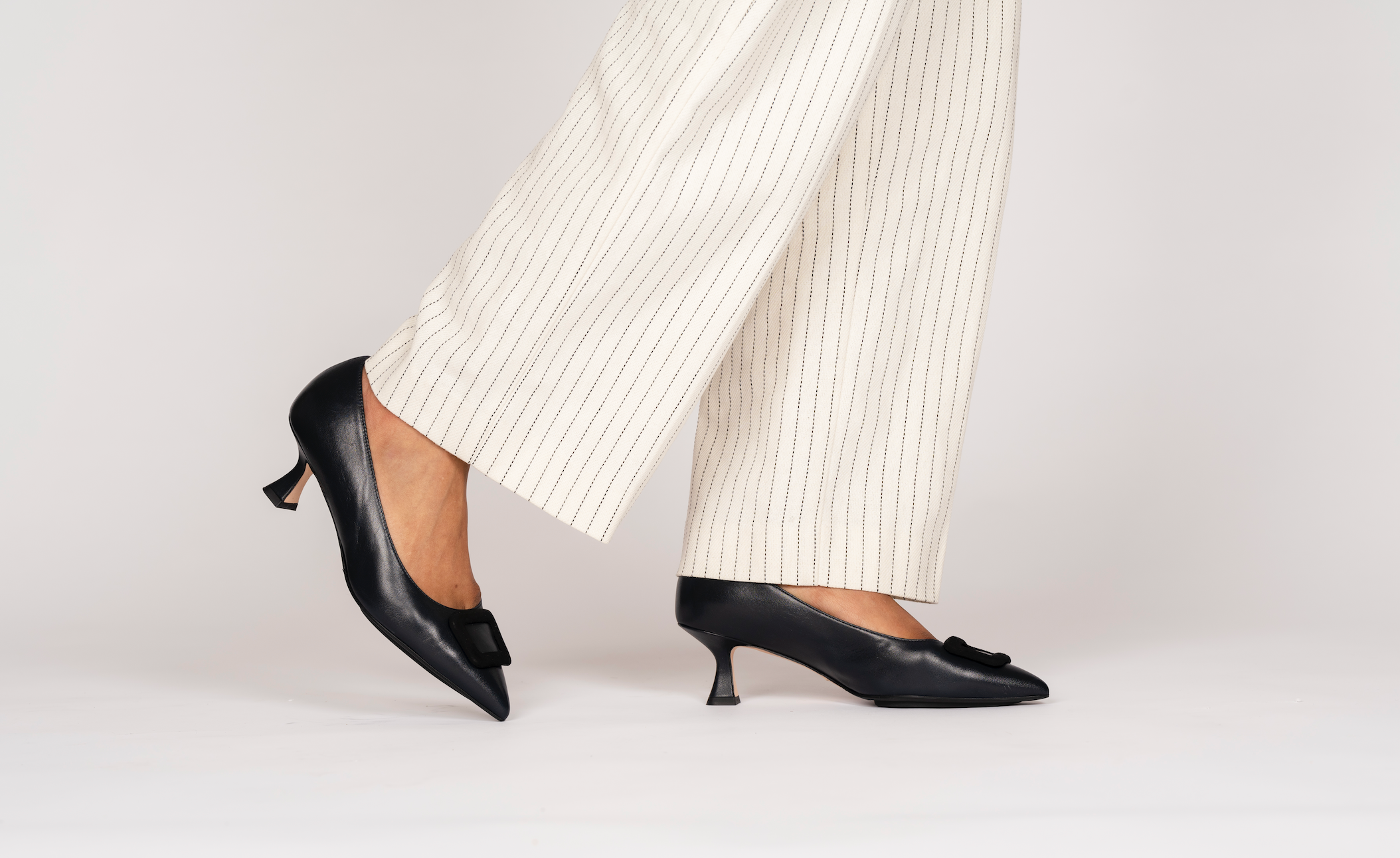 GRETA 55 PUMP | NAVY NAPA / BLACK SUEDE