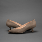 Scarlett Chase portobello suede Gala 55 Pump with a rounded upper and sculpted heel | Profile on pair heel to toe overlapping on black background