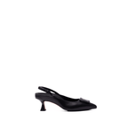 Scarlett Chase noir napa leather Reese 55 Slingback with a sculpted heel, an adjustable backstrap buckle, and a black embossed croc toe accessory | Profile on white backgrouhd