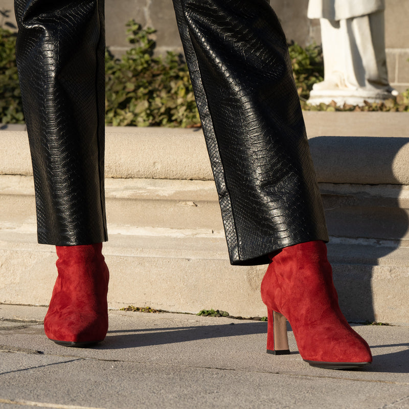 Lola 75 Stretch High Boot / Red Suede