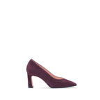 Scarlett Chase Scarlett 75 Pump Wine Suede with a V-cut upper and block heel | Profile on white background